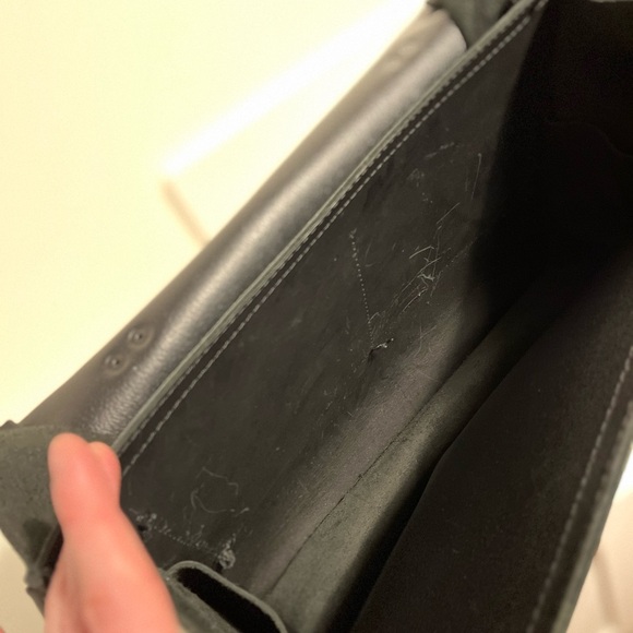 Saddleback Large Classic Leather Briefcase - Picture 14 of 15